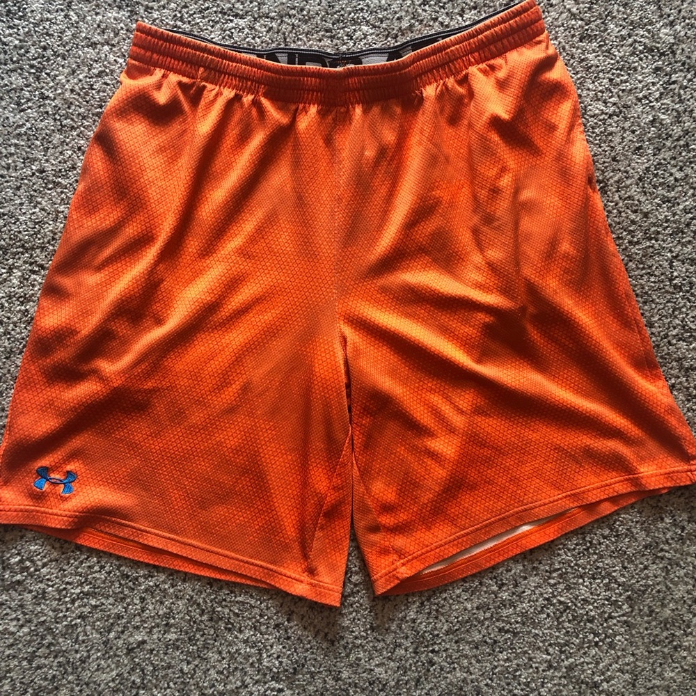 Men’s Under Armour basketball shorts 🏀